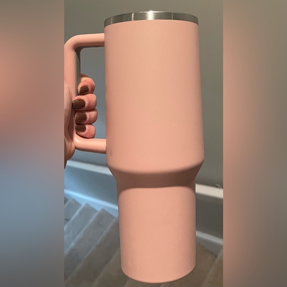 Stanley Blush Pink 40 oz - Picture 3 of 4